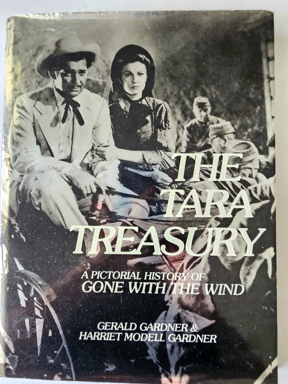 THE TARA TREASURY, A PICTORIAL HISTORY OF GONE WITH THE WIND HARDCOVER BOOK 1980